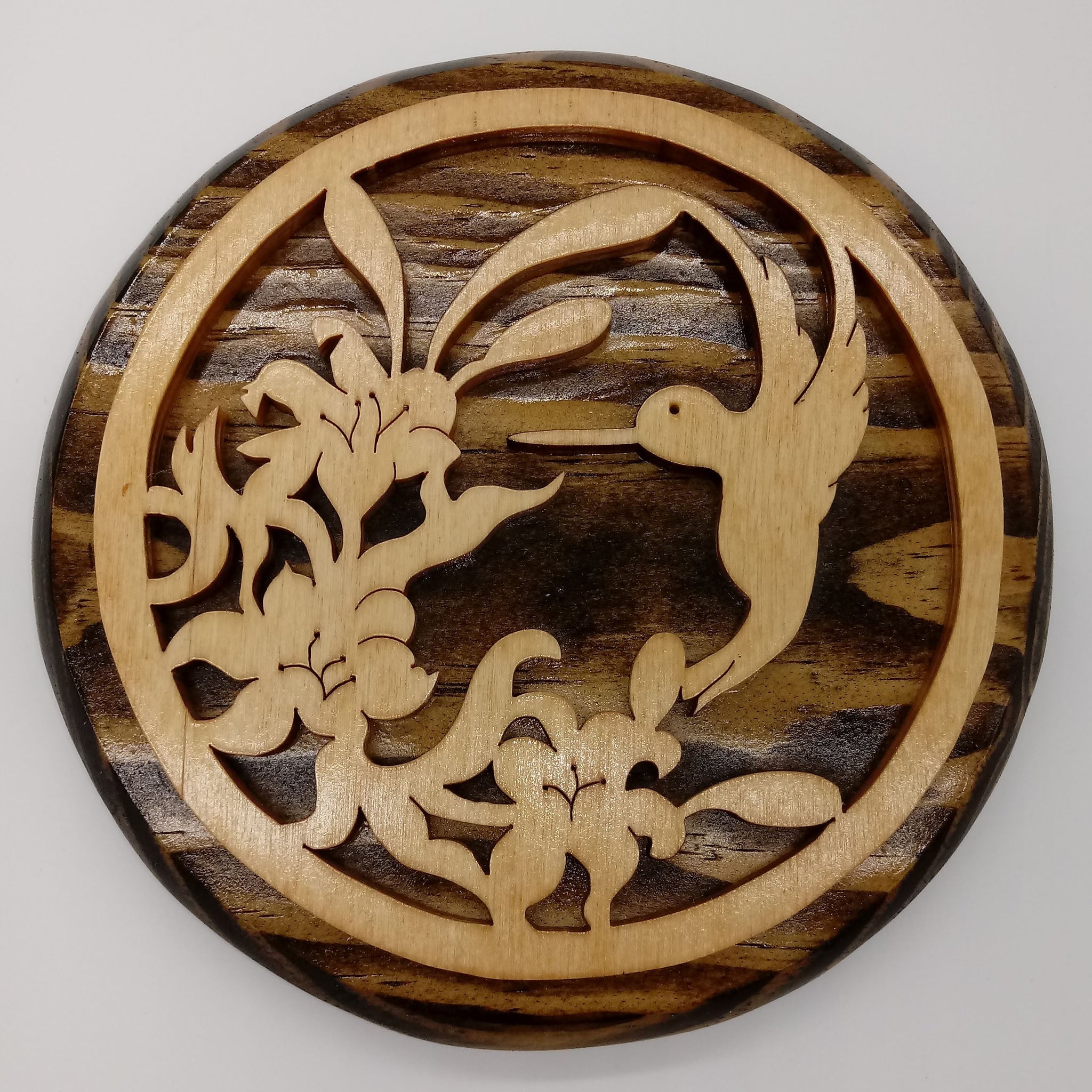 Nature in the Round Hummingbird Plaque - Kripp's Kreations